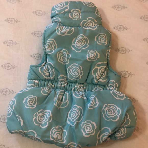 Girls Puffer Vest NWOT - Picture 2 of 2